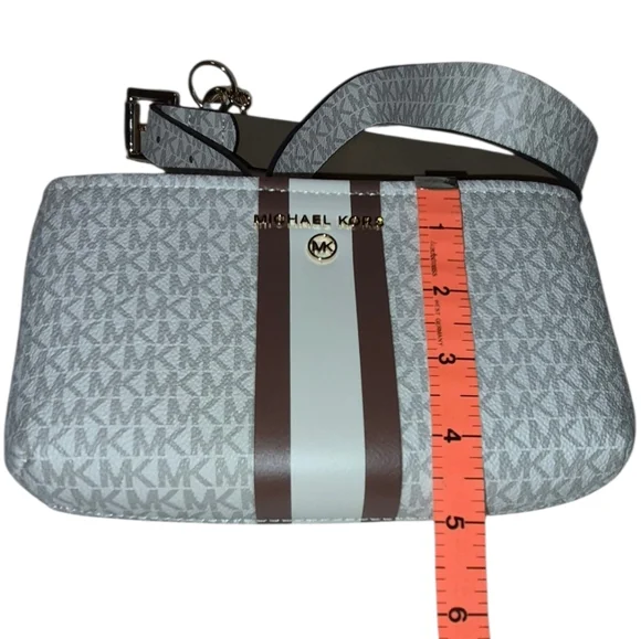 NWOT Michael Kors Jet Set Travel Belt Bag - Picture 3 of 4